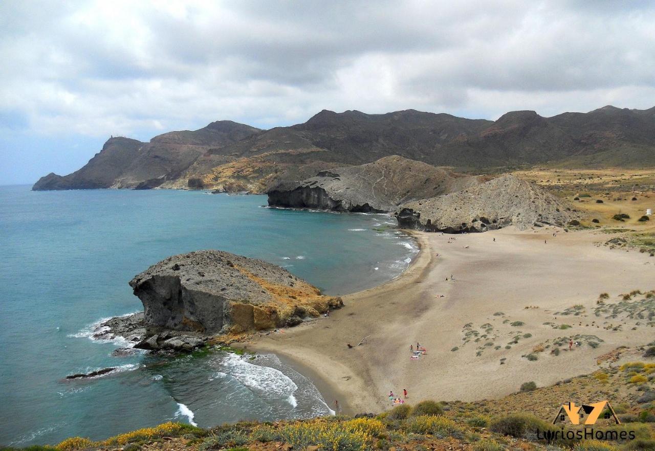 Lyrioshomes Beach Roquetas De Mar , Piscina Y Parque Infantil Экстерьер фото
